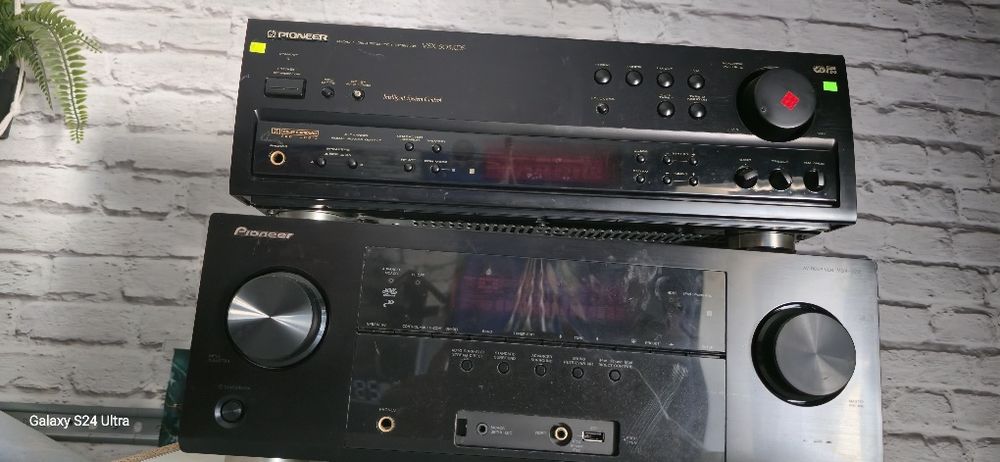 Amplituner Pioneer