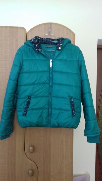 Продам куртку