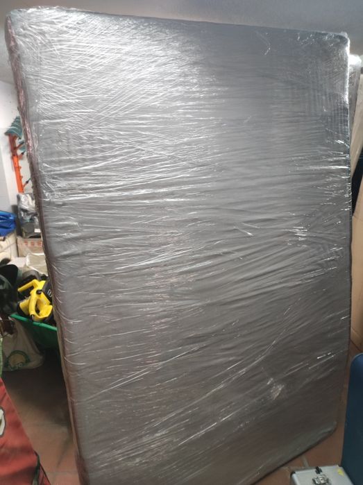 Colchão IKEA com Soummier Queen-size de corpo e meio