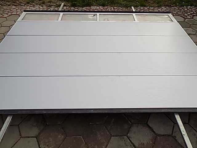 Brama garażowa segmentowa panelowa 396x288cm