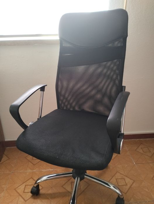 Cadeira de escritório Ergonómica (Usada)