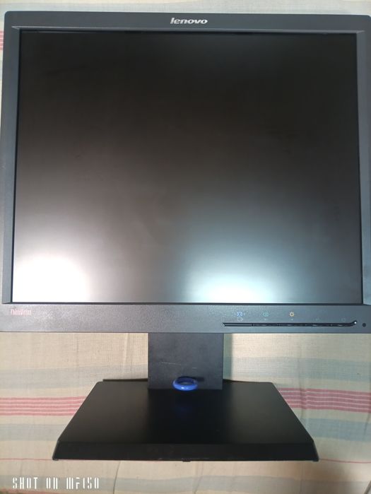 Продам Монітор - Lenovo 17"