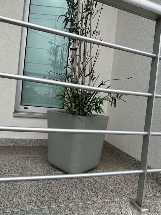 Vaso alto cinza PVC exterior/interior jardim ou terraço
