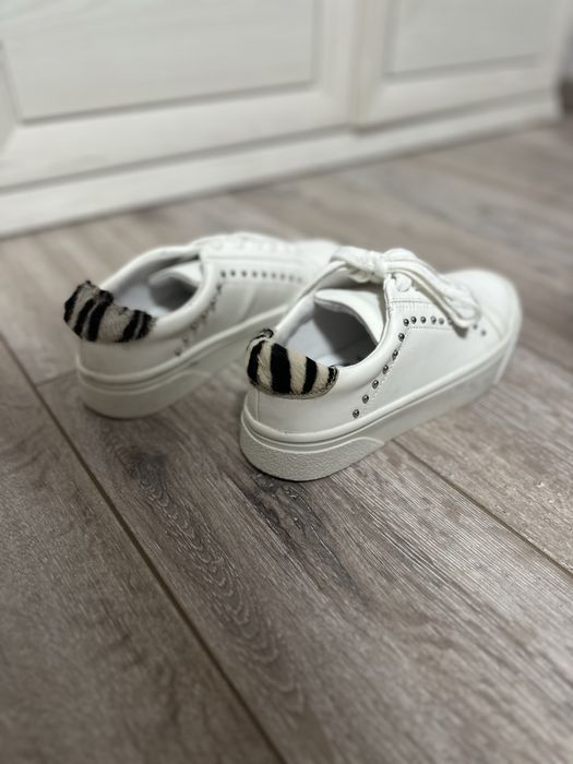 Кеди шкіряні Zara 36р НОВІ