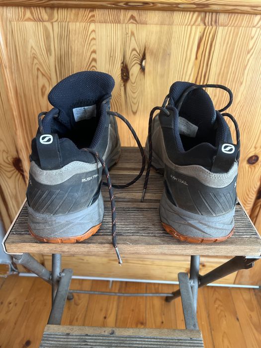 Sprzedam buty trialowe firmy Scarpa Rush Trail GoreTex rozmiar 44 zmierzona długość wkładki 28.5 cm.