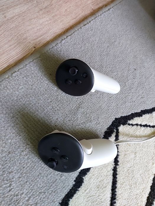 Sprzedam gogle vr meta  quest 3s jeszcze 1 rok gwarancji.