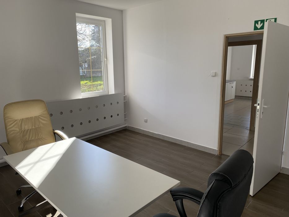 Budynek użytkowy w centrum Zwolenia