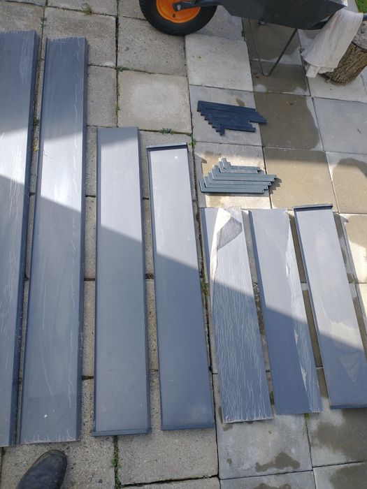 Parapety zewnętrzne, antracyt, dł. 18,5 cm