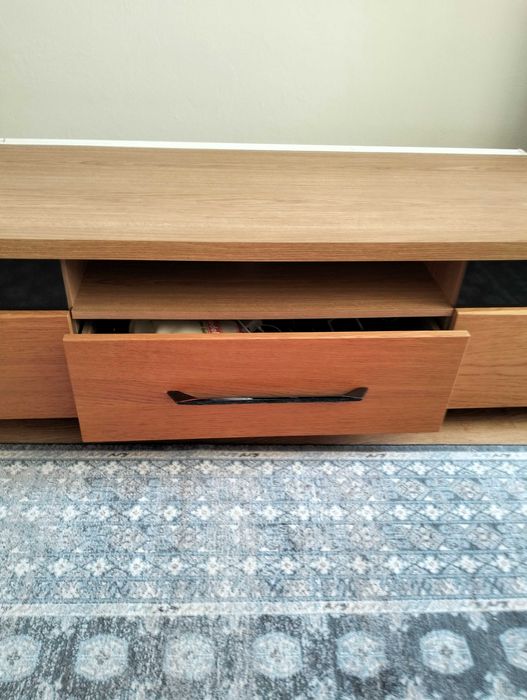 szafka pod telewizor