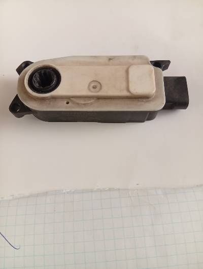 Моторчик жалюзів Орел Пежо с5 Пежо 2008 Пежо 3008.
5877R1001