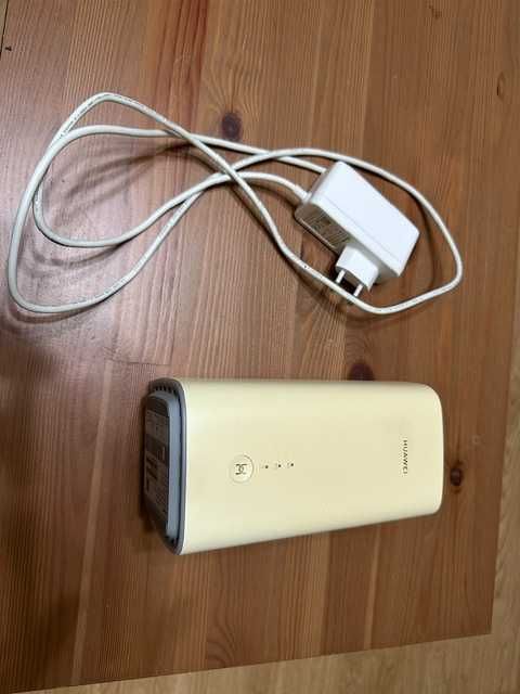 Huawei CPE Pro 2 5G router+modem 5G / LTE / WIFI 6