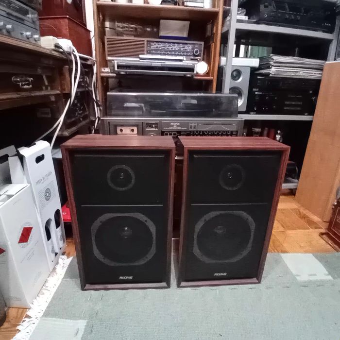 Rádio gira discos  cassetes Rising  made in japan
