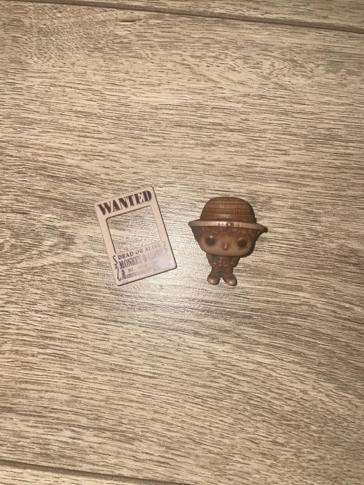 Kinder Joy фігурка Luffy wanted