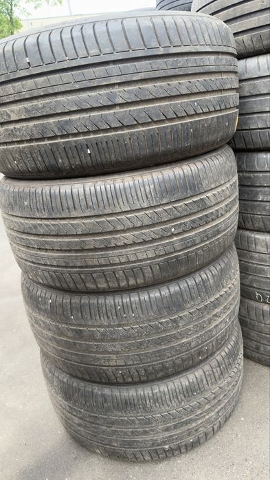 295/40/20  Winrun R330