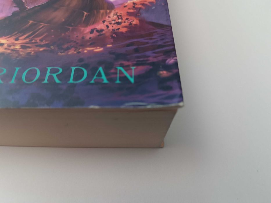 "Ognisty tron" - Kroniki Rodu Kane tom 2 - Rick Riordan