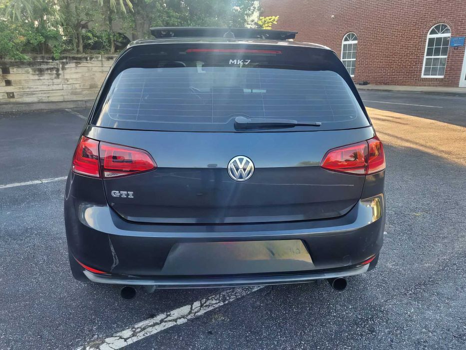 Volkswagen Golf GTI SE      2015