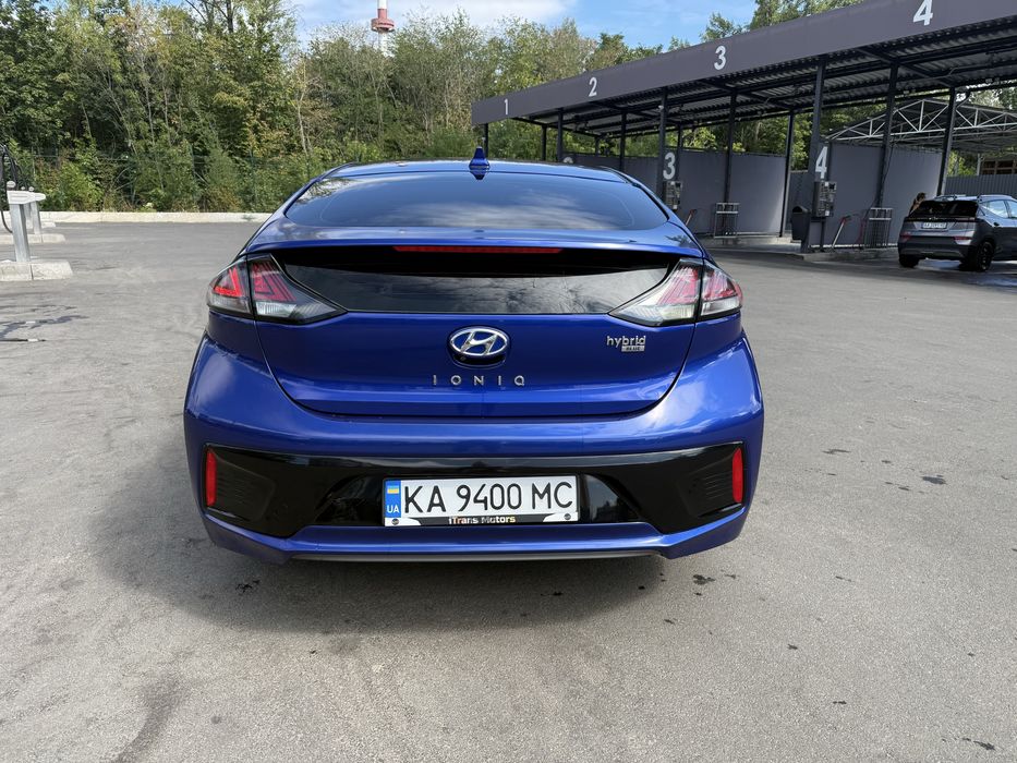 Оренда Хундай Іонік гібрид 2019 рік