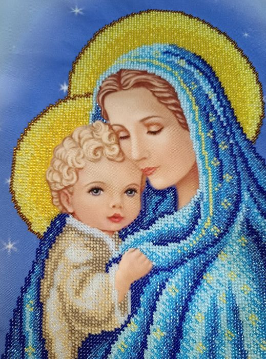 Вишитий бісером образ "Мадонна з немовлям"