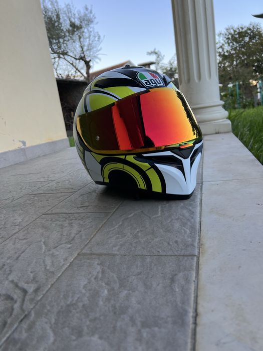 Capacete de mota AGV