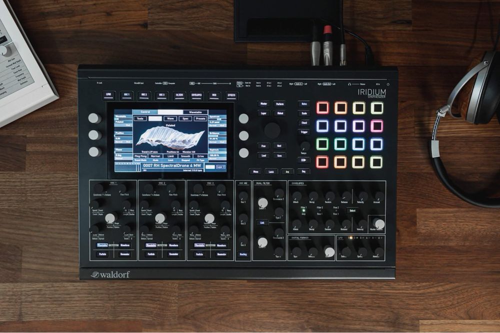 Синтезатор Waldorf Iridium Desktop Synth Module