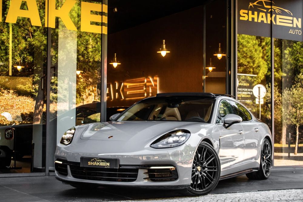 Porsche Panamera 4 E-Hybrid