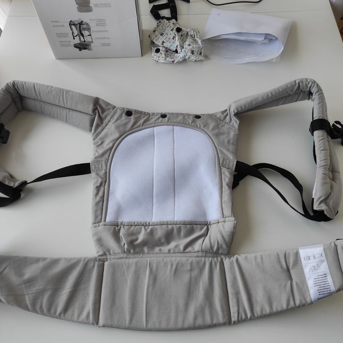 Cangoo baby carrier da Babygo