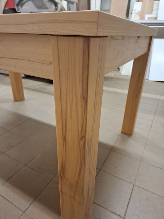 Stół z drewna bukowego  140/95