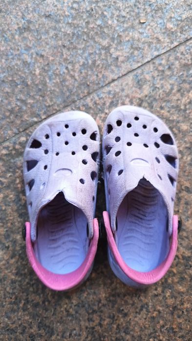 Kroksy fioletowo różowe 24