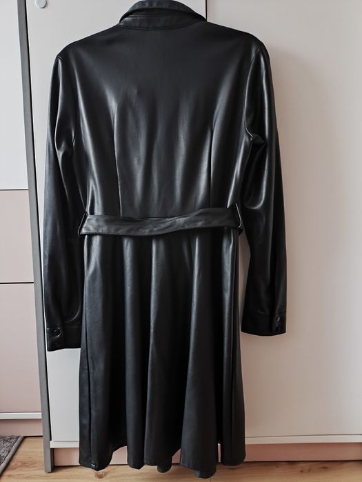 Sukienka z Eko skóry Mohito 38