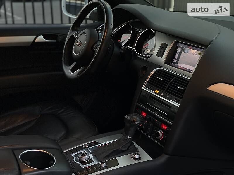 Продам Ауди Q7 2014г