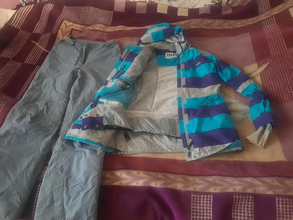 Продам лыжный костюм
