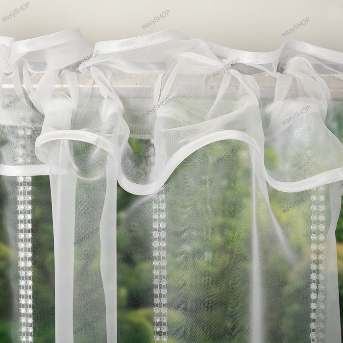 Firana 140x300 z gipiurą i wiszącymi kryształkami