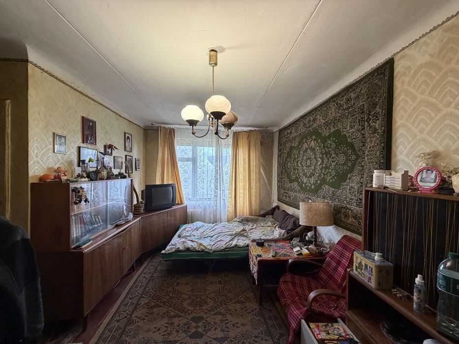 Продаж 1 кімн. Уфімська 6, під ремонт. Середина будинку (Військового тилу)