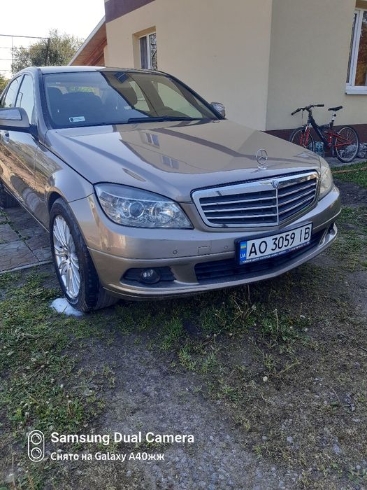 Mersedes w204 в хорошому техническом мостоянии