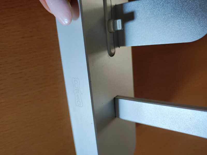 Stacja dokująca do iPhona Apple podstawka ładowarka