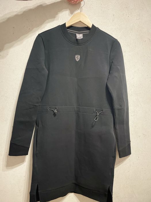 Жіноче плаття від Puma з колекції Ferrari.