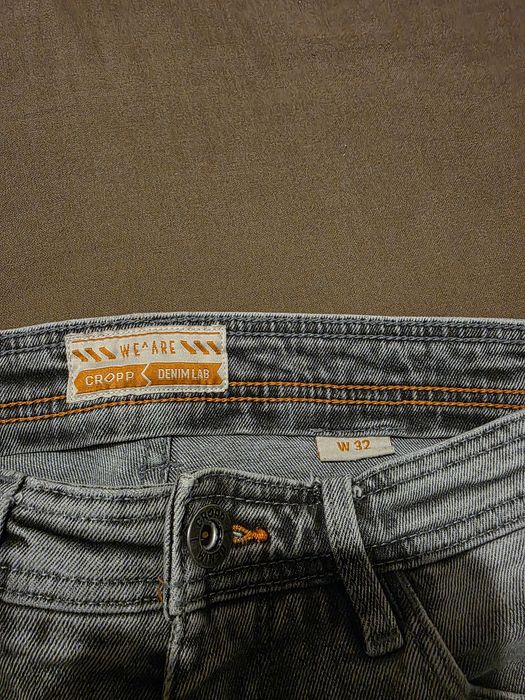 Spodnie jeansy krótkie CROPP