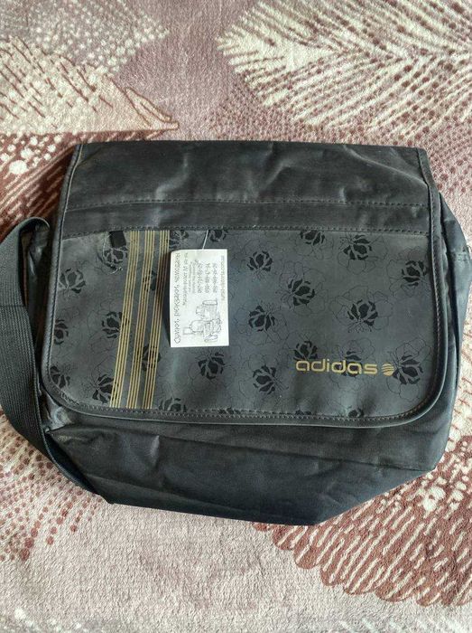 Cумка Adidas,новая!
