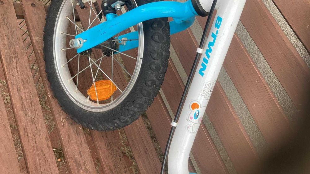 rowerek Btwin biały koła 14 cali