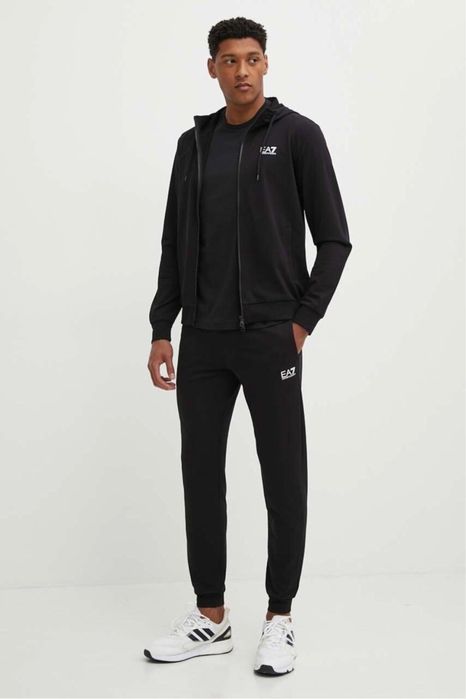 Костюм emperio armani розмір Л