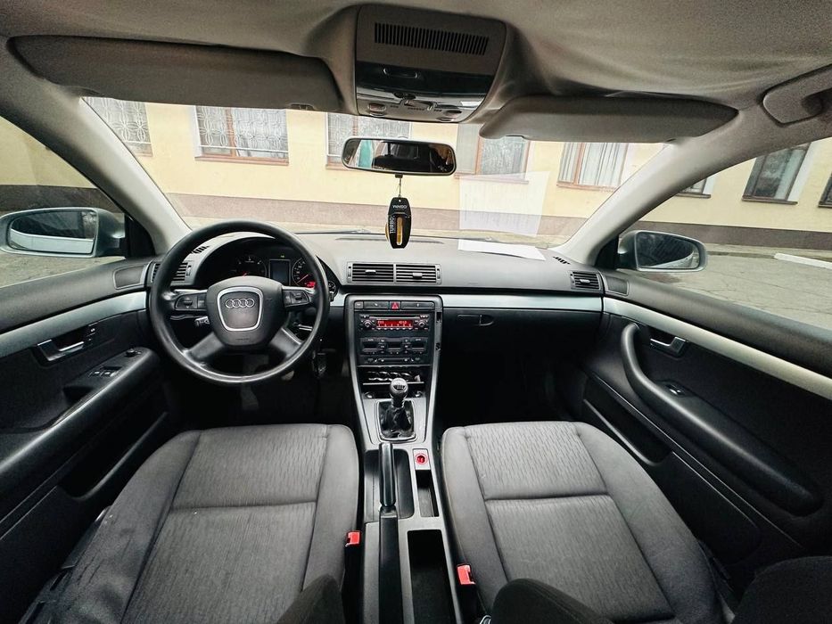 Продам Audi A4 B7 в идеальном состоянии 2 л дизель