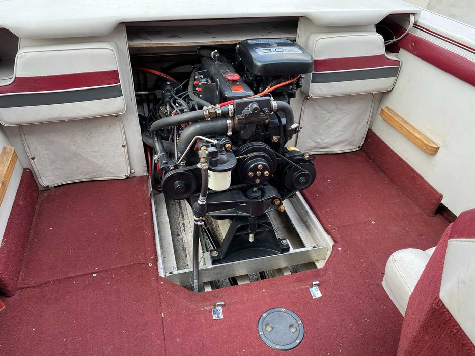 Катер алюмінієвий Crestliner Sportfich 175, лодка, човен