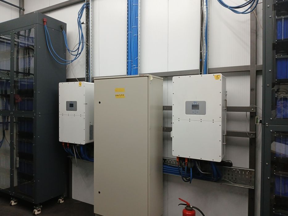 Высоковольтные  трехфазный инвертор Дее гибрид 50 кВ invertor Deye 50