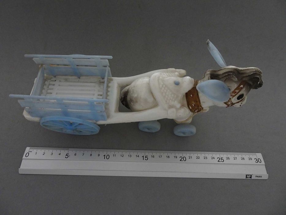 Antigo brinquedo português carroça