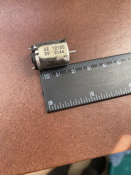 Моторчики (Двигуни)