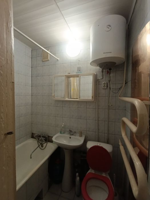 Сдам 1 кв район Одесской, пр.Аэрокосмический,175 ц3000+ ком услуги