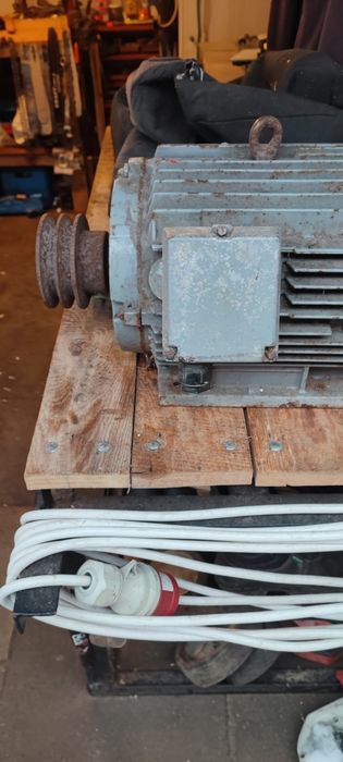 Silnik elektryczny trójfazowy 7,5 kw