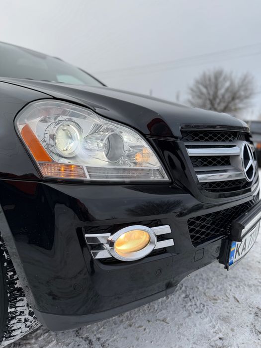 Mercedes GL 7 місць повний привід газ бенз гільзован в чудовому стані