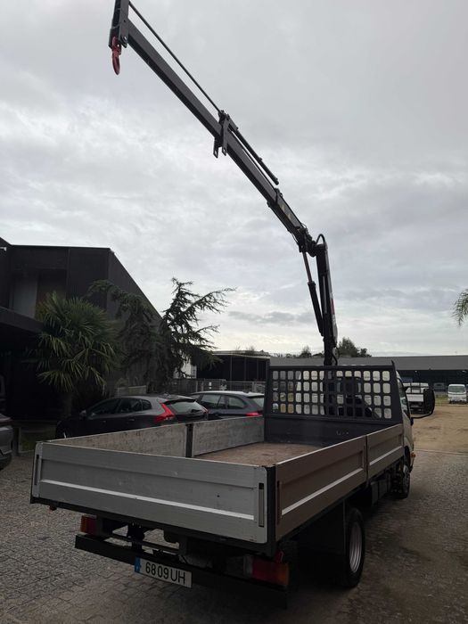 Carrinha Toyota dyna com grua HIAB