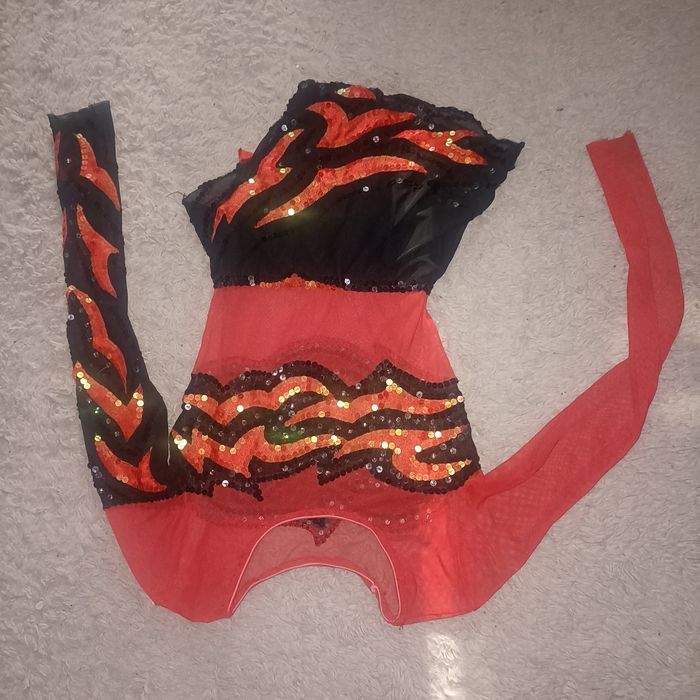 Przepiękny strój dla gimnastyczki 116-128